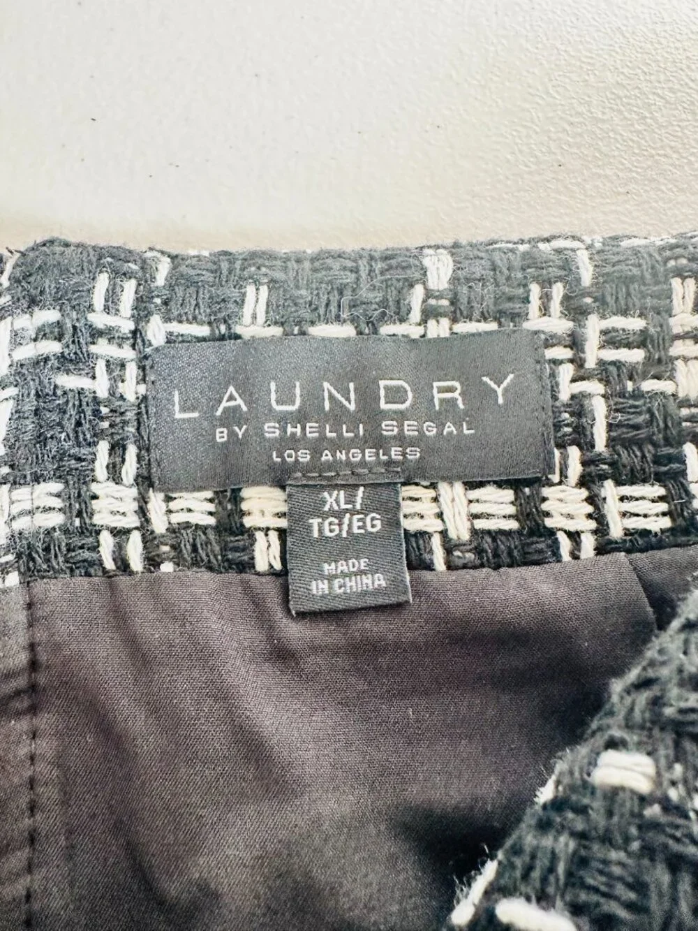 LAUNDRY BY SHELLI SEGAL BLACK AND WHITE PLAID TWEED MINI SKIRT XL $79